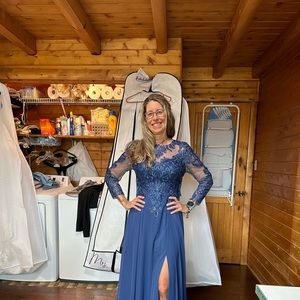 JJ House Formal dress  Size 4